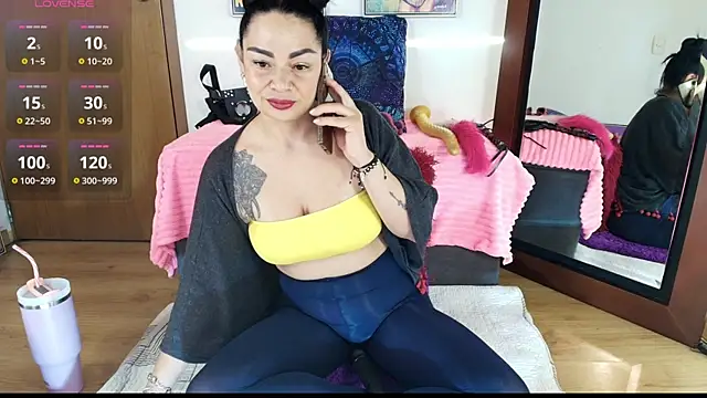 Ginna--mia online show from April 2026 02:53:01 AM