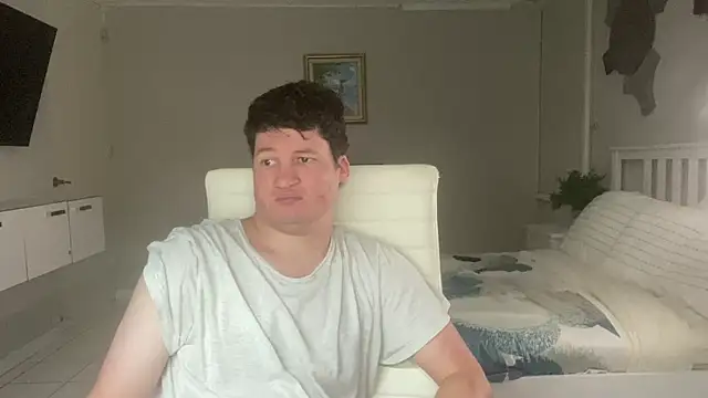 Lorenzo hernandez online show from February 2025 11:12:01 PM