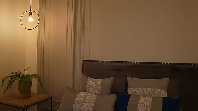 IrisBaker online show from February 2026 10:19:01 PM