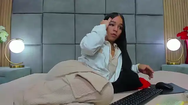 ChanellCambel online show from October 2025 09:46:01 PM