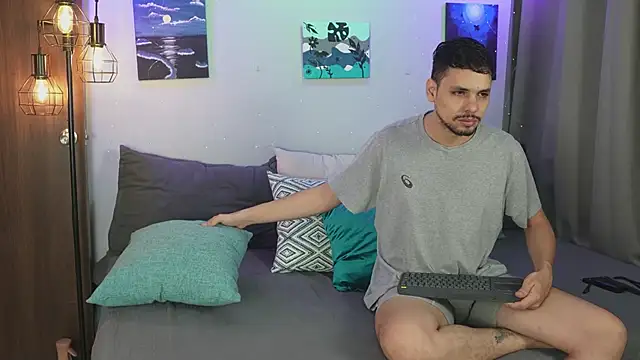 Cleoanubis- online show from October 2025 05:32:01 AM