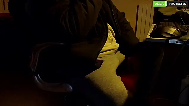 Snapshot of MultiOrgasmicLover chatting on March 2025 05:34:02 PM MultiOrgasmicLover online show from March 2025 05:34:02 PM