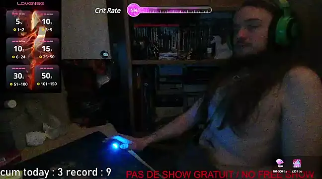 nicolasdumand21 online show from December 2024 07:29:01 PM