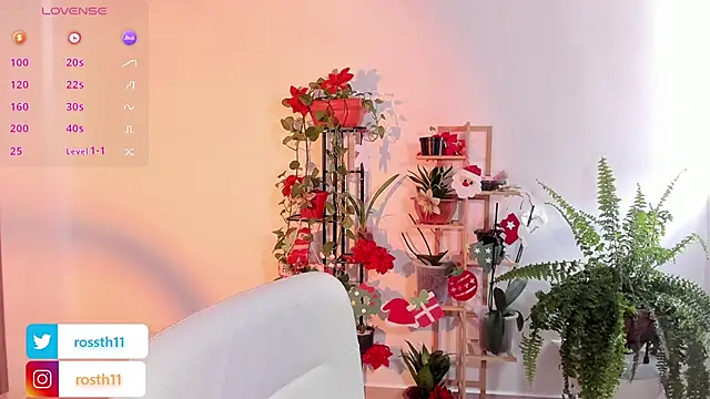 rossth1 online show from November 2025 07:04:02 PM