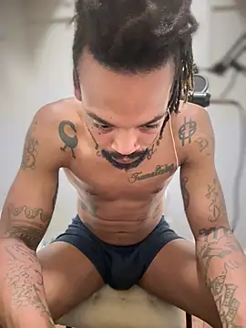 1BeautyN1Beast online show from February 2026 06:56:01 AM