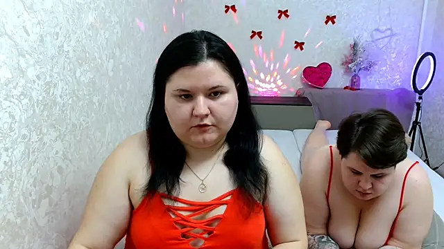 BeckyAndHellen online show from February 2025 10:01:01 PM