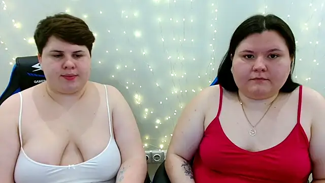 BeckyAndHellen online show from April 2026 11:00:01 AM