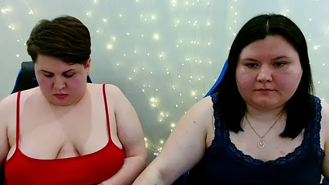 BeckyAndHellen online show from April 2026 09:06:02 PM