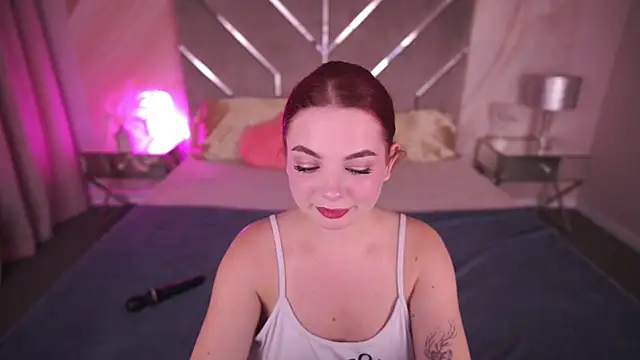 Snapshot of CarolinaDia chatting on February 2025 08:53:02 PM CarolinaDia online show from February 2025 08:53:02 PM