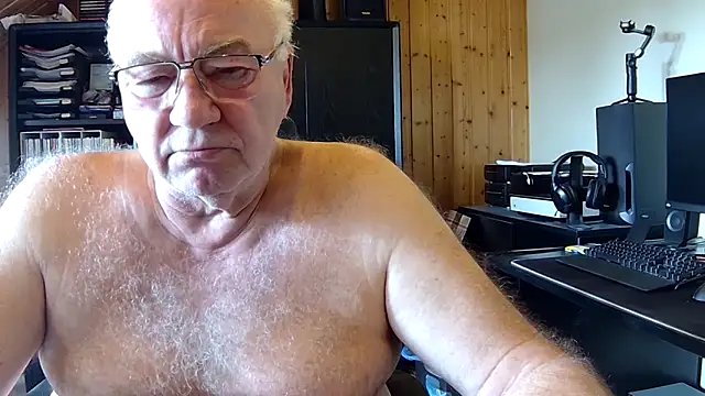 biggandybig online show from April 2026 10:57:02 AM