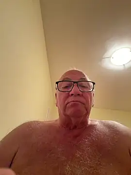 biggandybig online show from April 2026 08:32:01 PM