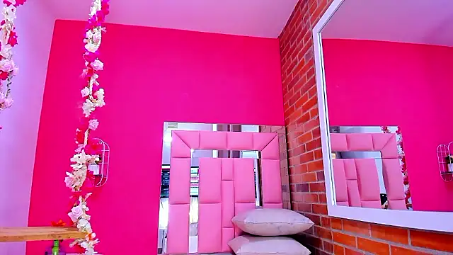 malu horny 69 online show from December 2024 04:29:02 PM