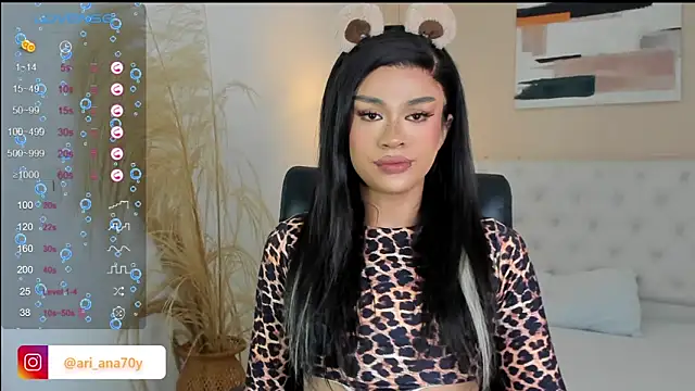 LOISE-XX online show from November 2025 07:30:01 AM