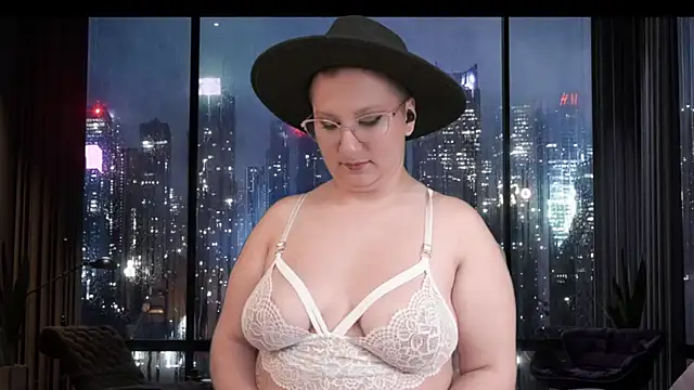 Ximenna Cruz online show from December 2024 08:13:01 PM