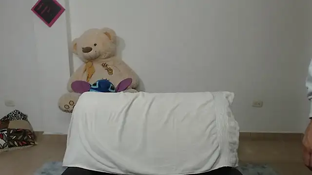 alexia 87 online show from March 2025 04:16:02 AM