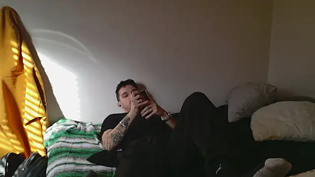 Snapshot of JackDesFeux chatting on January 2025 06:27:01 PM JackDesFeux online show from January 2025 06:27:01 PM