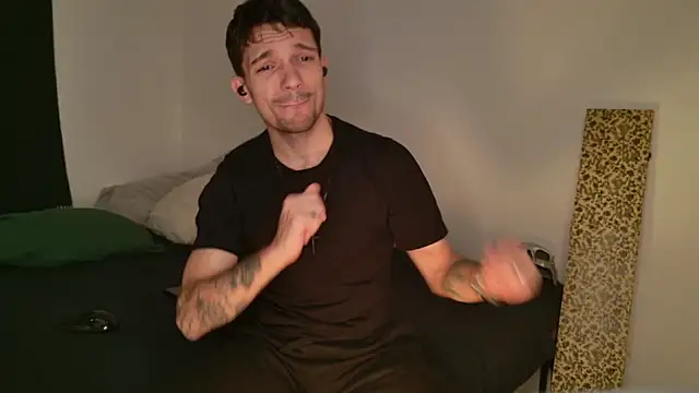 Snapshot of JackDesFeux chatting on September 2025 03:06:02 AM JackDesFeux online show from September 2025 03:06:02 AM