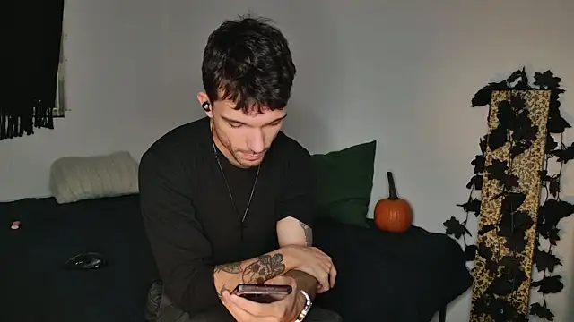 Snapshot of JackDesFeux chatting on October 2025 07:42:02 AM JackDesFeux online show from October 2025 07:42:02 AM