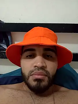 luismanuel 1998 online show from November 2025 03:31:01 AM