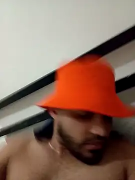 luismanuel 1998 online show from November 2025 03:31:02 AM