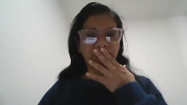 Snapshot of titssmall123 chatting on January 2025 05:51:02 PM titssmall123 online show from January 2025 05:51:02 PM