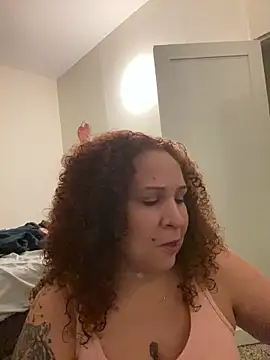 ladycreamypr2 online show from February 2026 03:24:01 AM