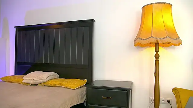 Yanira Muslim online show from February 2026 05:06:02 AM