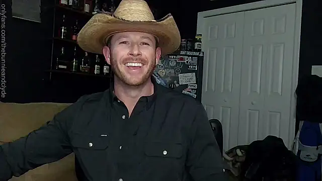 chillinthemosttt online show from December 2024 04:25:02 AM