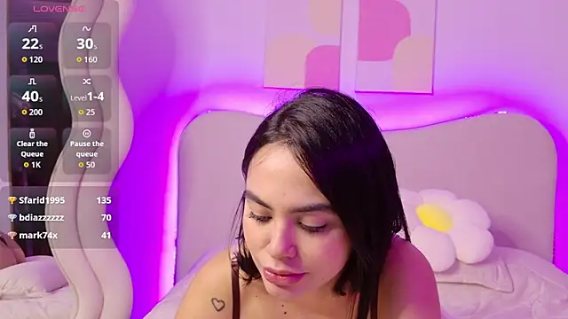 innocentlady  online show from November 2025 02:11:02 AM