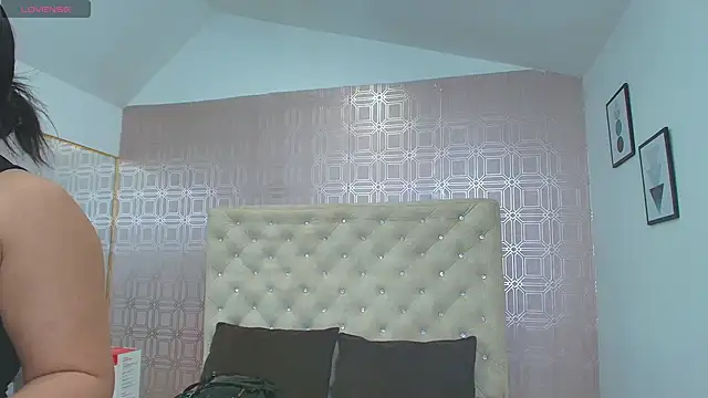 Snapshot of Sara_Desire chatting on March 2025 12:22:02 PM Sara Desire online show from March 2025 12:22:02 PM