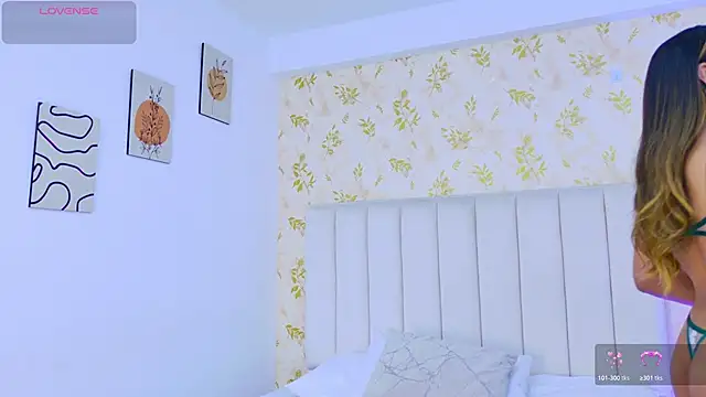 Sara Desire online show from January 2026 12:53:01 PM