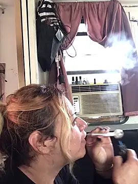 Snapshot of allissonw13 chatting on January 2025 11:17:01 PM allissonw13 online show from January 2025 11:17:01 PM