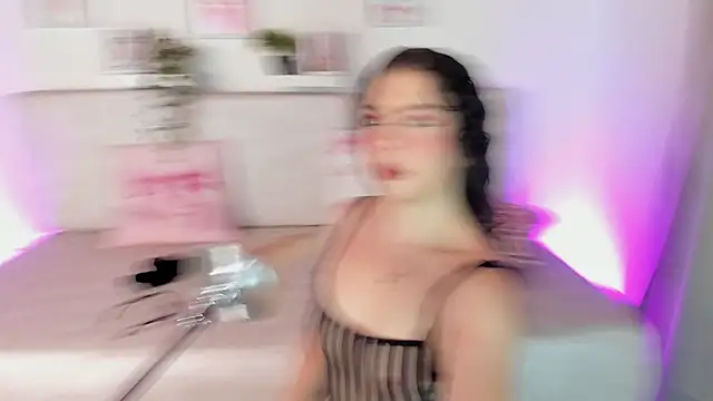 Malka Burning online show from February 2025 08:25:02 PM