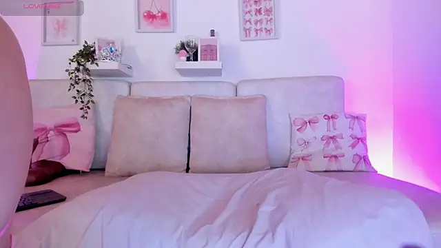 Malka Burning online show from January 2026 06:11:02 PM