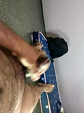 cenyon124 online show from April 2026 01:52:01 AM