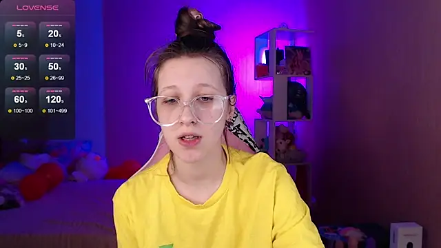 Snapshot of ur_kitty__ chatting on March 2025 12:55:01 PM ur kitty online show from March 2025 12:55:01 PM