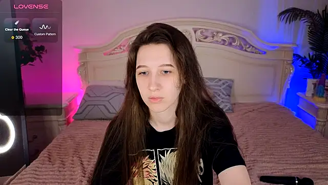 Snapshot of ur_kitty__ chatting on October 2025 01:07:01 PM ur kitty online show from October 2025 01:07:01 PM