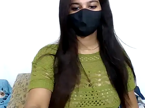 Snapshot of sparkling_queen chatting on December 2024 04:09:01 PM sparkling queen online show from December 2024 04:09:01 PM