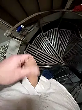 Snapshot of A_man_in_public chatting on March 2026 06:03:01 PM A man in public online show from March 2026 06:03:01 PM