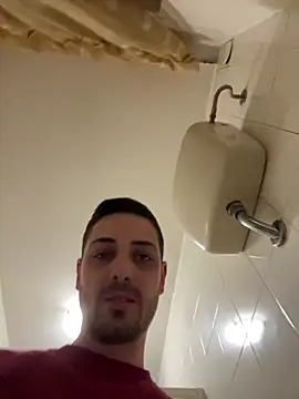 Snapshot of iltoscano95 chatting on January 2026 05:49:02 PM iltoscano95 online show from January 2026 05:49:02 PM