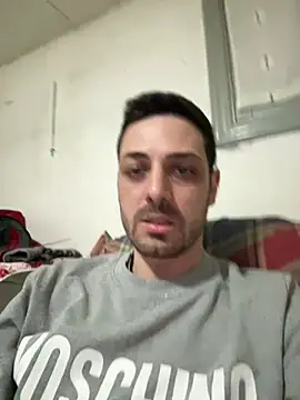 Snapshot of iltoscano95 chatting on April 2026 06:49:02 PM iltoscano95 online show from April 2026 06:49:02 PM