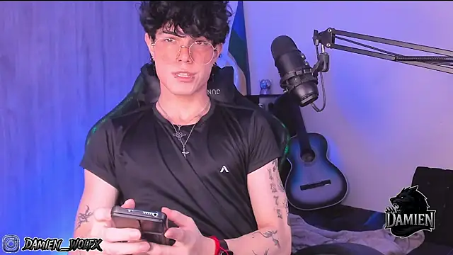 Snapshot of cinnamon_boyxxx chatting on September 2025 01:22:01 AM cinnamon boyxxx online show from September 2025 01:22:01 AM