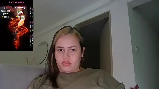 saramartinez1000 online show from December 2024 10:26:01 PM