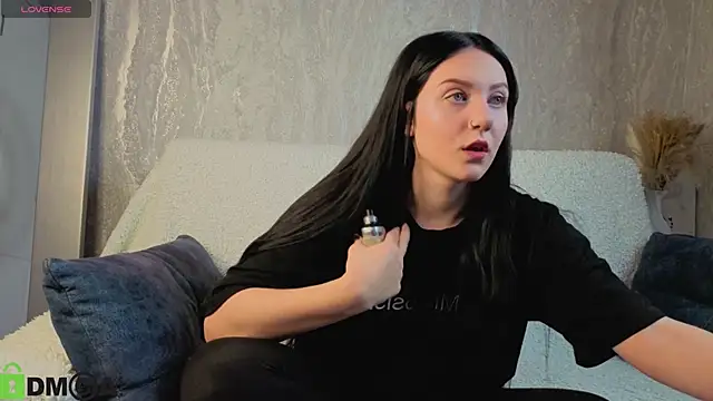 Kvetachka online show from October 2025 01:26:01 AM