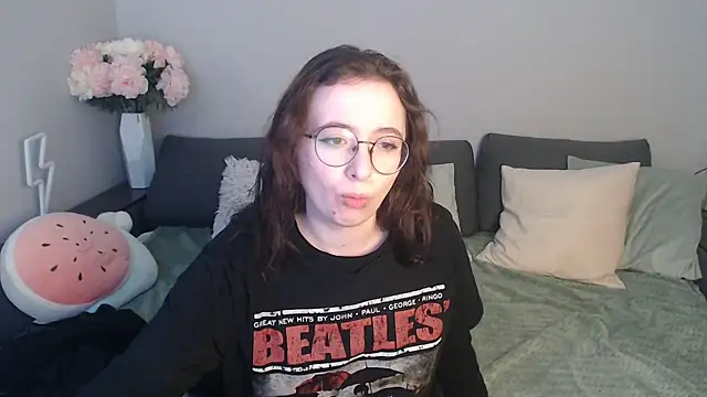 Mini Diva online show from March 2025 09:13:01 AM