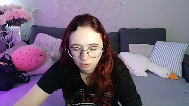 Mini Diva online show from July 2026 08:10:02 AM