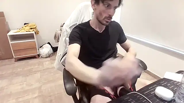 nicolaaaaas online show from October 2025 12:45:01 PM