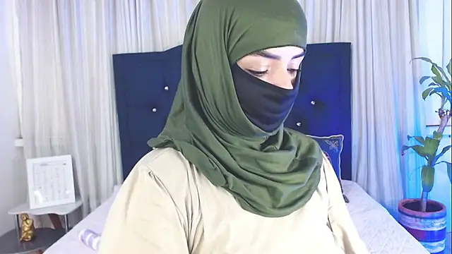 Uzra hayed online show from November 2025 07:46:02 PM