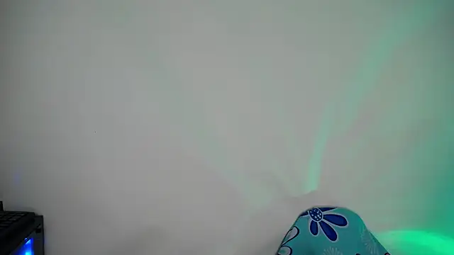 luly pink online show from November 2025 04:03:02 AM