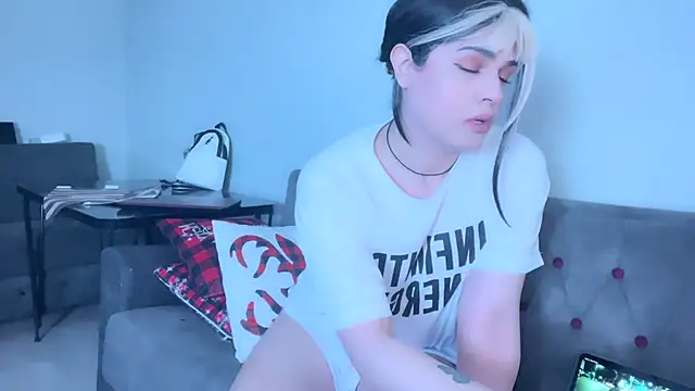 Snapshot of Arab_tgirl chatting on May 2026 08:38:02 PM Arab tgirl online show from May 2026 08:38:02 PM